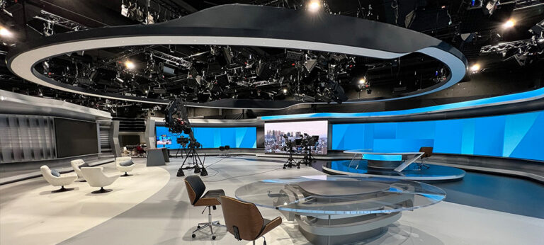 Prase Media Technologies distribuisce Elation Professional
